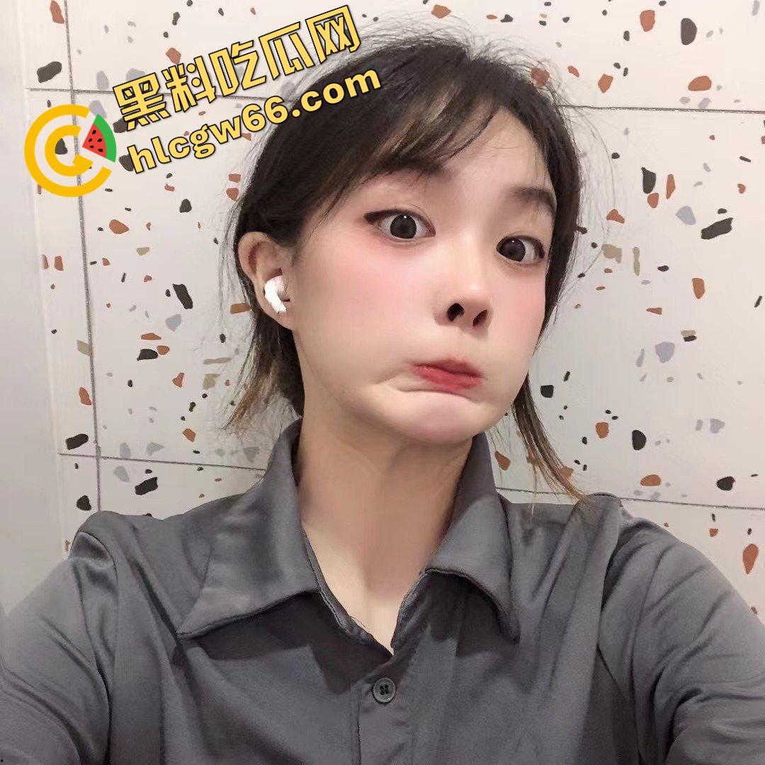 邯郸母狗『赵惠淼』穿汉服装清纯骗感情,背着男友偷肏被操上瘾,红黑开档丝袜跪舔口爆中出爽翻天!-4