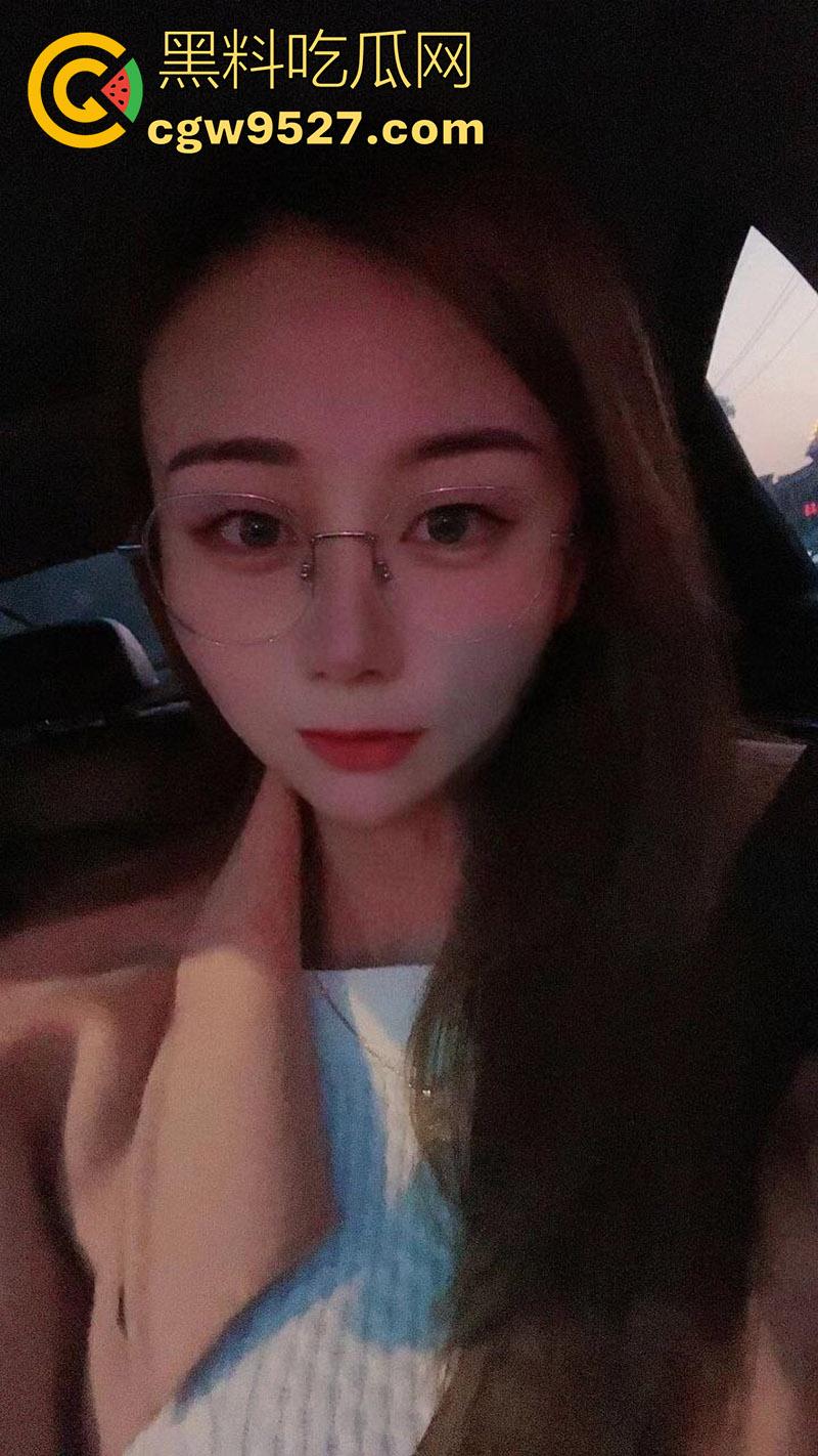 苏州母狗人妻【筱雨】，极品身材眼镜反差婊，背着老公到处约炮偷吃，打炮不雅视频曝光！-4