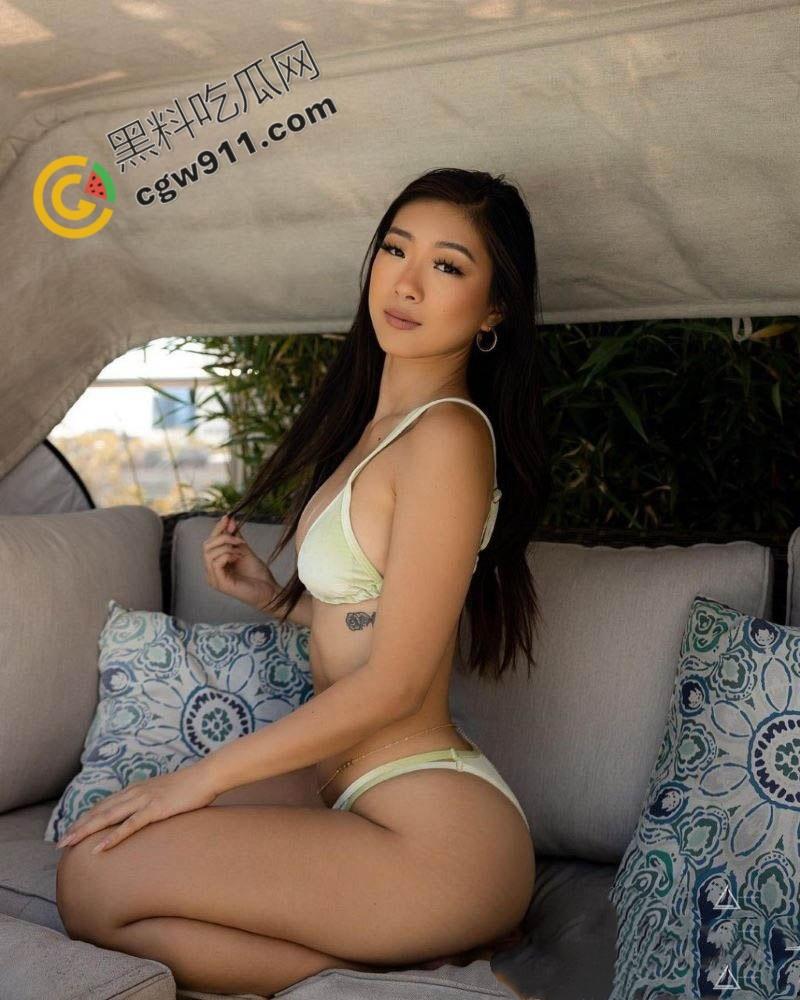 上海赴美留学生【张君雅】与老外不雅视频流出!36D巨乳火辣诱人,疯狂自慰被老外大肉棒爆操至极限!-5