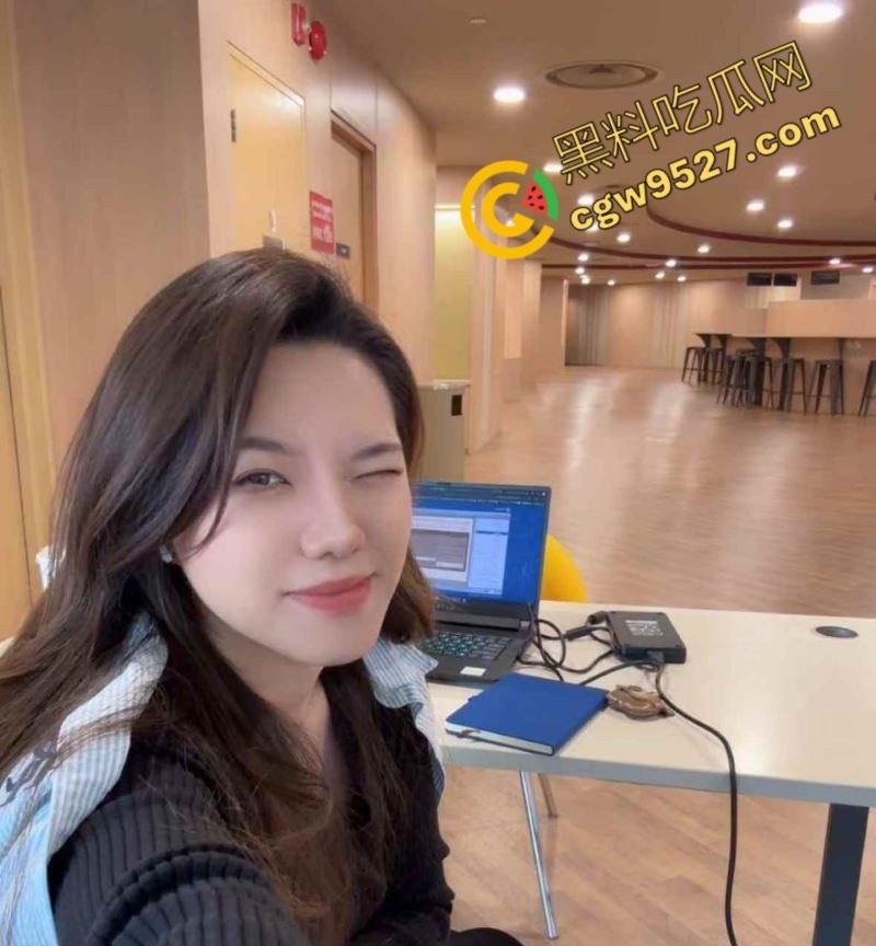 美女学霸储冬瑶堕落为金主圈养母狗!从农村到都会,她一步步沦为资本俘虏!翘臀被爆操,全网疯传-1