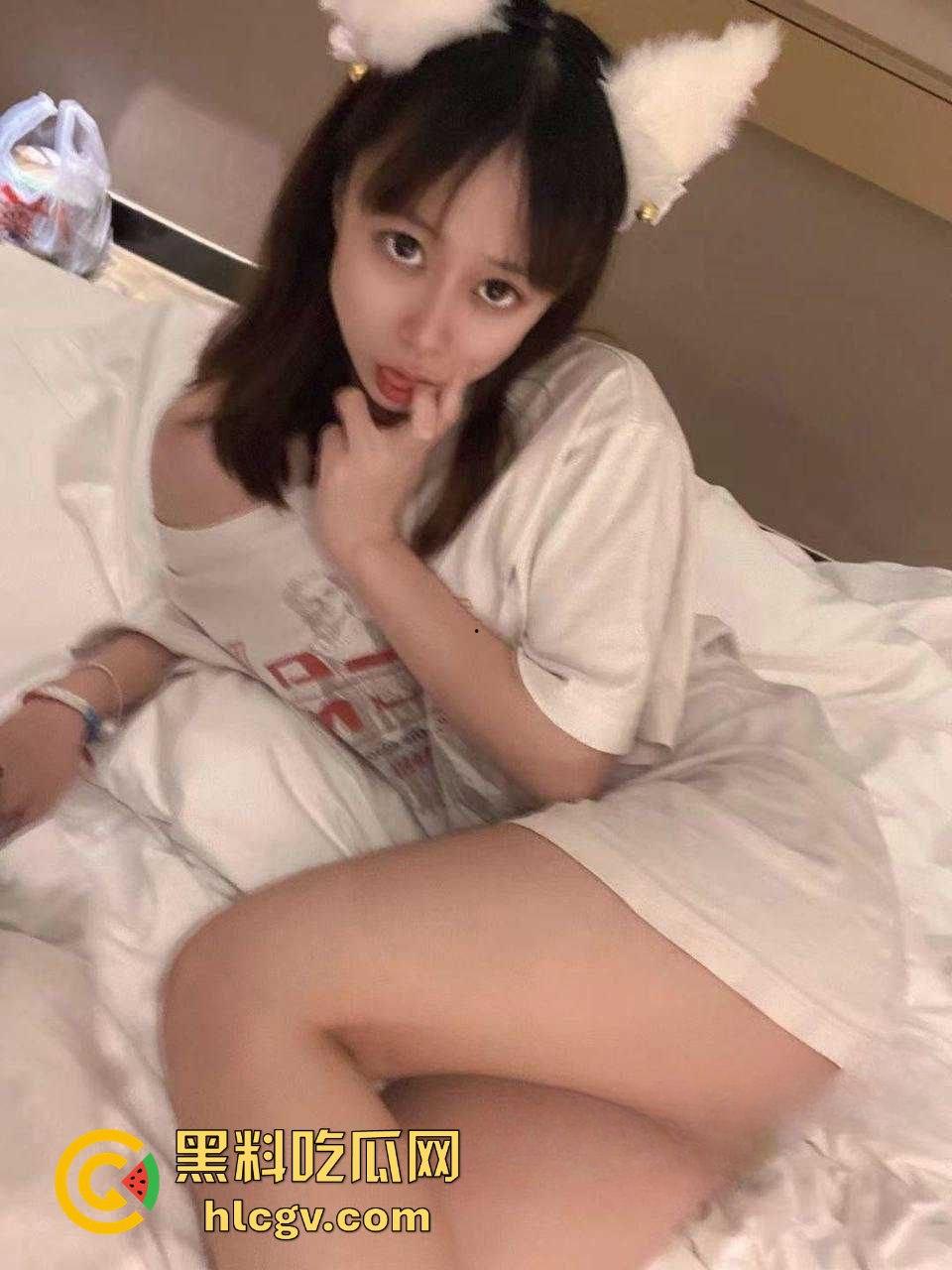 前海航高管女儿【谭昕芸】翻车！清纯外表下竟是调教成瘾的女海王，沦为胯下玩物！-7