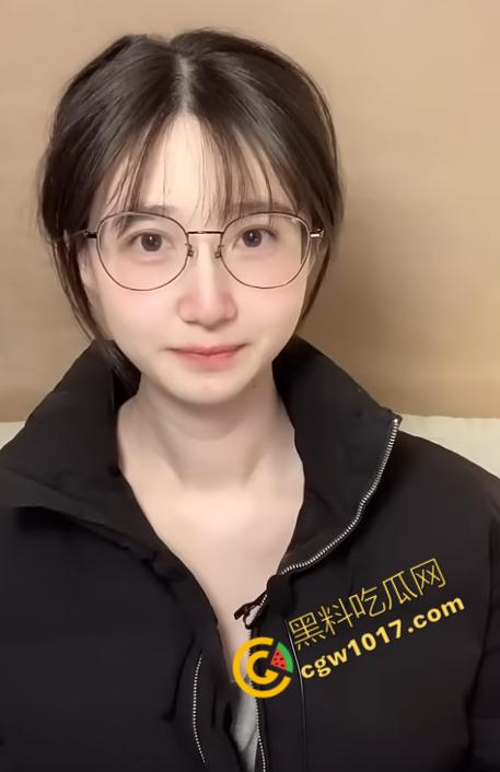 叛国媚黑婊【七七叭叭】大肆宣传辱国事件,前男友爱国怒曝骚逼当母狗的日子,被大鸡巴爆操内射视频全网疯传-10