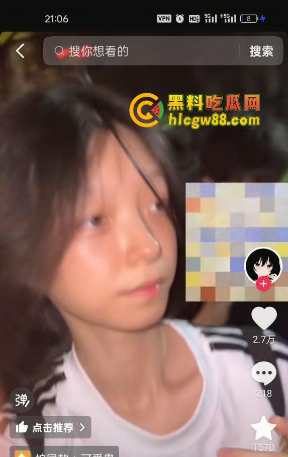 抖音40万粉博主『 铃』被健身教练拖商场厕所狠操一顿，骚逼直播还嘴硬装清高老娘不解释！-6