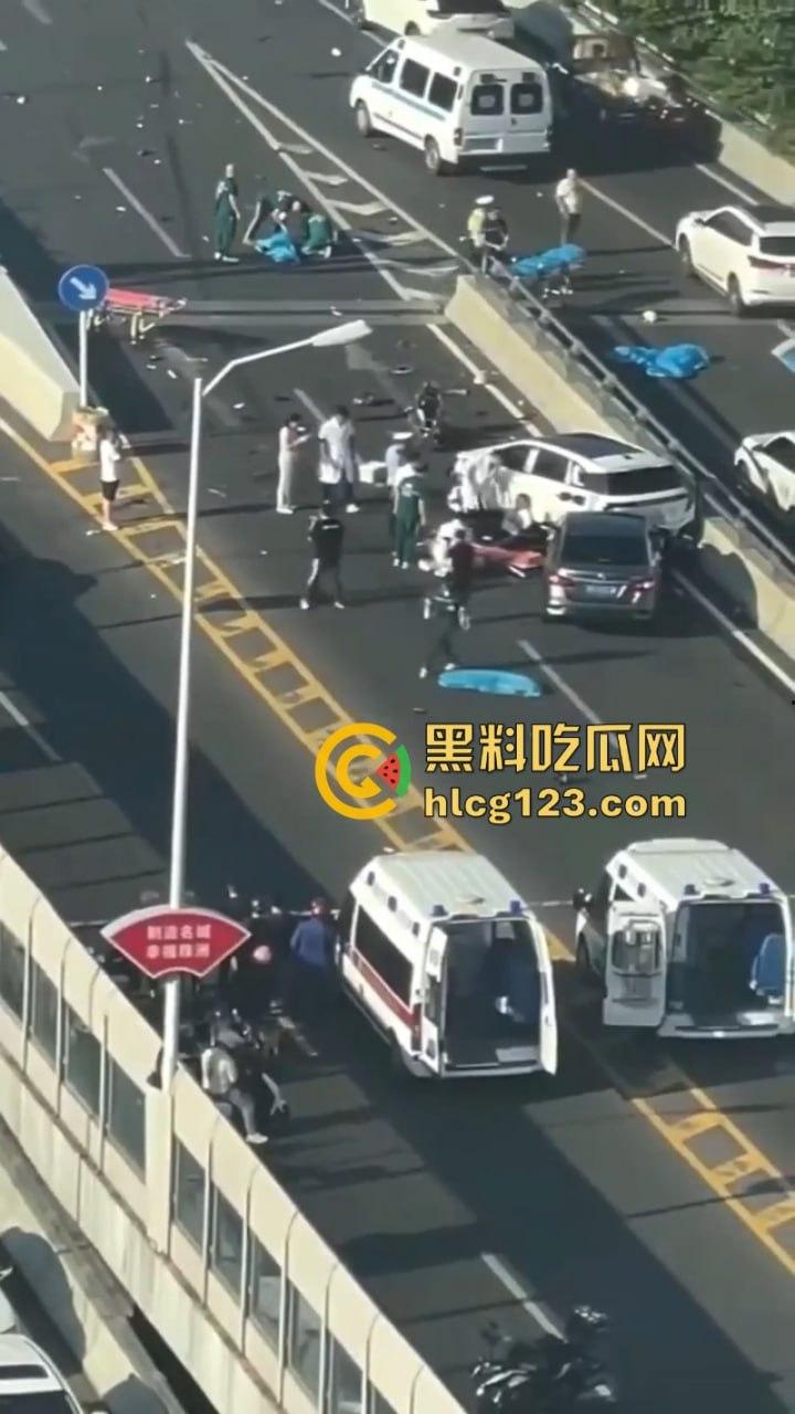 突发事件！6死7伤 湖南株洲芦淞大桥发生一起多车相撞交通事故致！-7