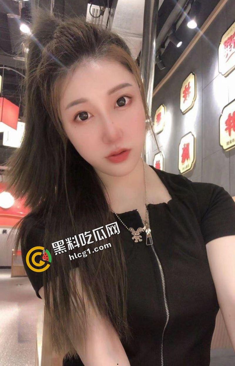 风韵犹存的少妇熟女 和单男打麻将输钱 用骚逼抵账 站立冲刺后入现拍视频流出-4