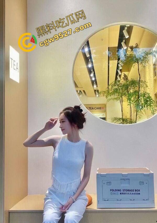 湖南人妻【王春艳】性瘾超强，刚出月子就偷情约炮，孩子一边吃奶，骚穴一边被操，真是淫荡至极-2