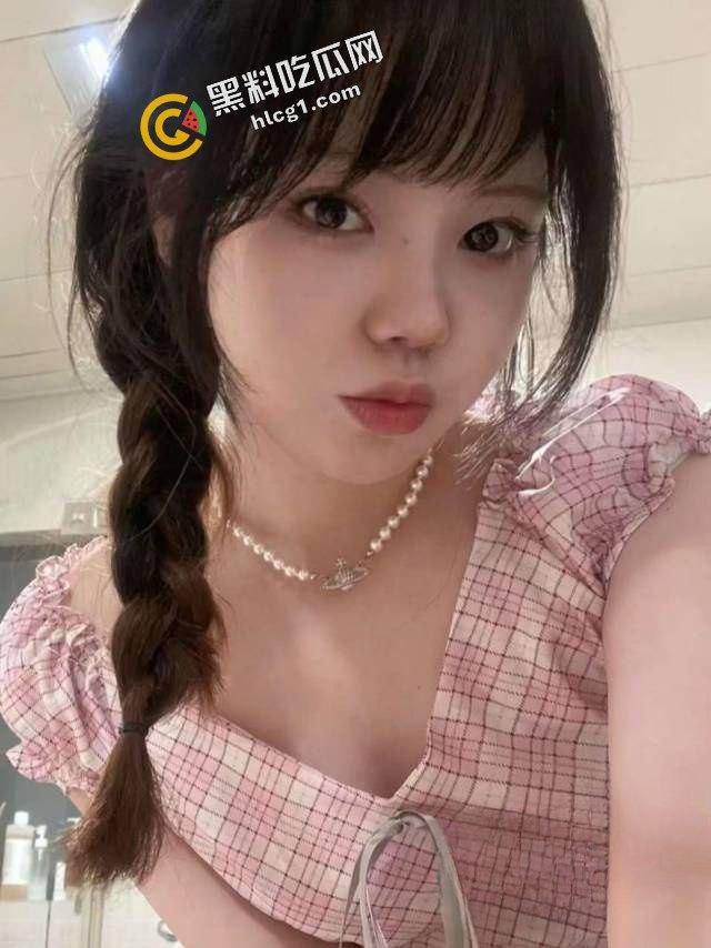 上海师范大学万人骑母狗『秦天』下贱婊子 微胖骚货 炮友自拍视频流出-3