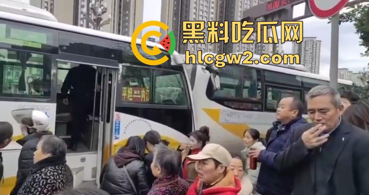 四川内江公交惨剧震惊全城！司机突发疾病酿悲剧，谁来为1死4伤的血泪买单？-13