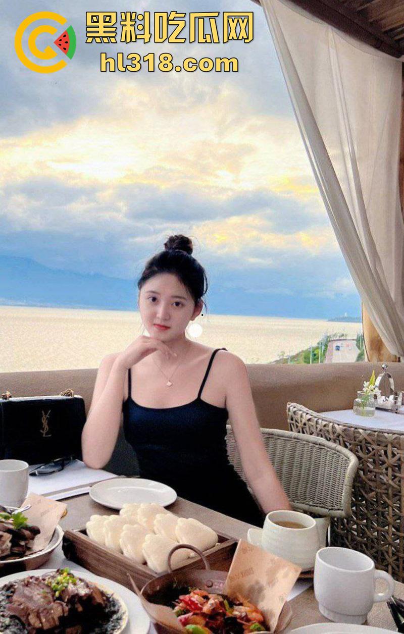 巨乳长腿母狗婊郭珊，身材极品性感尤物，和男友组团出去玩，竟偷情男友兄弟，视频流出被曝光！-4