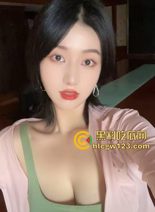 抖音极品御姐【失眠蝴蝶】性爱视频流出 高冷大胸御姐被金主打桩猛操 尽显放荡本性!-2