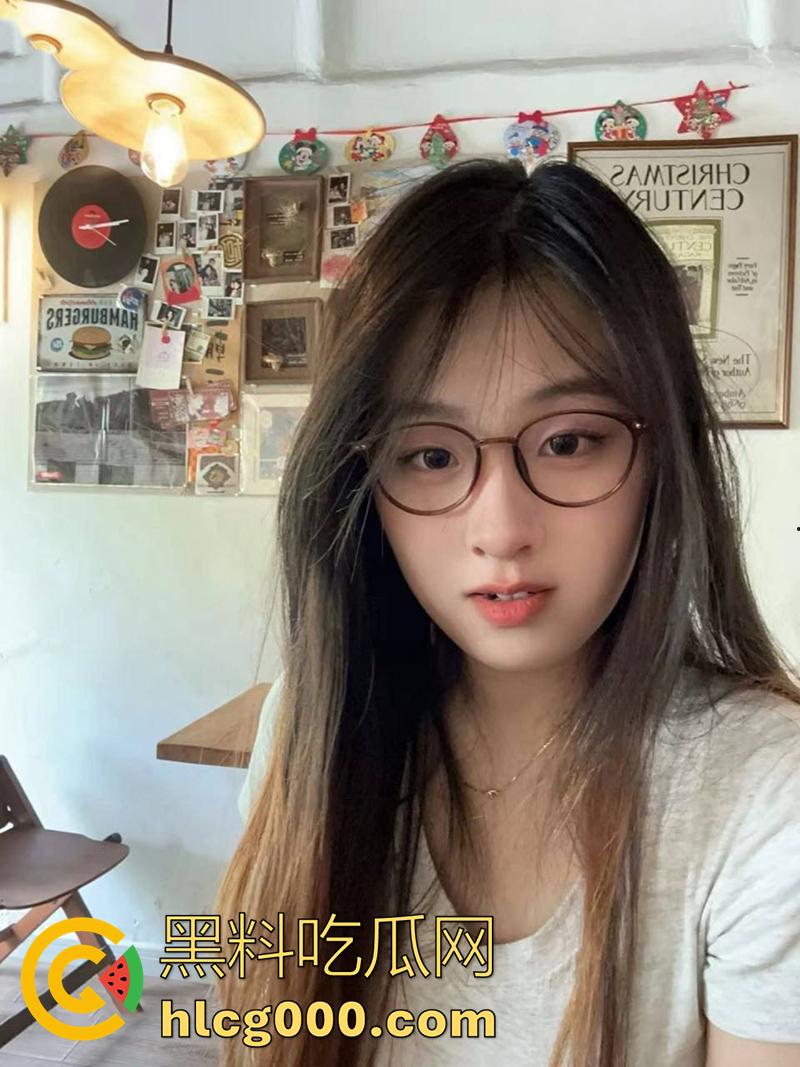 大神探探约啪高颜值眼镜妹,巨乳肥臀职业幼师,看起来斯斯文文,但床上是真的骚,真是爽翻了!-1