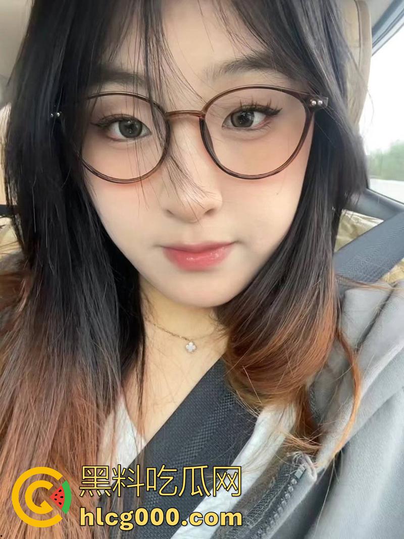 大神探探约啪高颜值眼镜妹,巨乳肥臀职业幼师,看起来斯斯文文,但床上是真的骚,真是爽翻了!-2