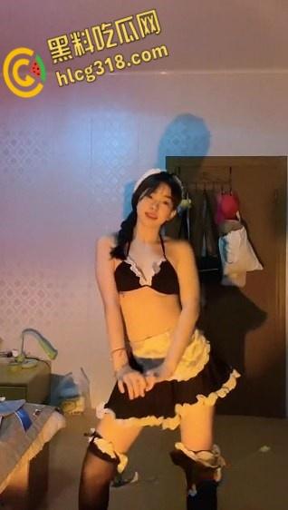 推特颜值网红【子子喜】,完美露脸脱衣裸舞, 性感美乳微毛嫩穴,福利姬中的极品 !-5