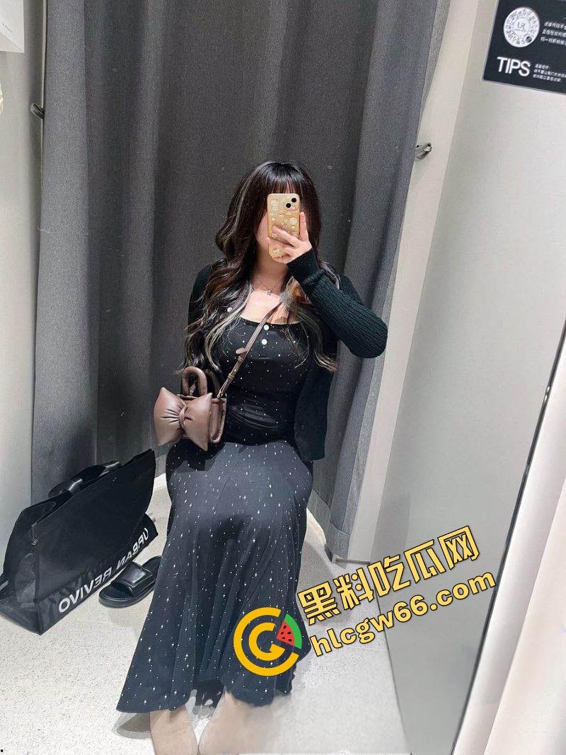 贵州铜仁狠货【涵涵】核弹级巨乳甩飞天，炮友后入爆操扇臀抓奶，干到高潮尖叫破音！-3