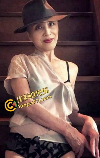 六旬大妈啪啪日记曝光，白发老头一见奶就馋哭，房事频率干翻一众年轻人，彻底打脸阳痿键盘侠！-3