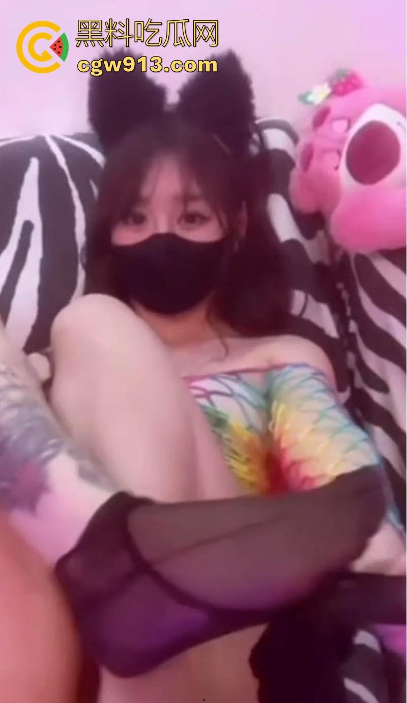 抖音极品网红【气饱了】榜一福利定制视频流出,细腰翘臀极致抖奶,动作狂野,欲火中烧!-7