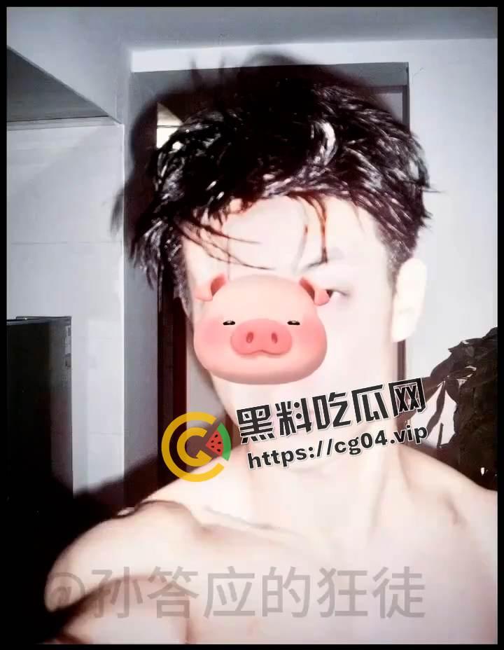 热瓜速递!疑似郭敬明旗下艺人同性做爱录音流出 或可反证郭敬明绯闻 音频被微博删除 点击听完整版-1