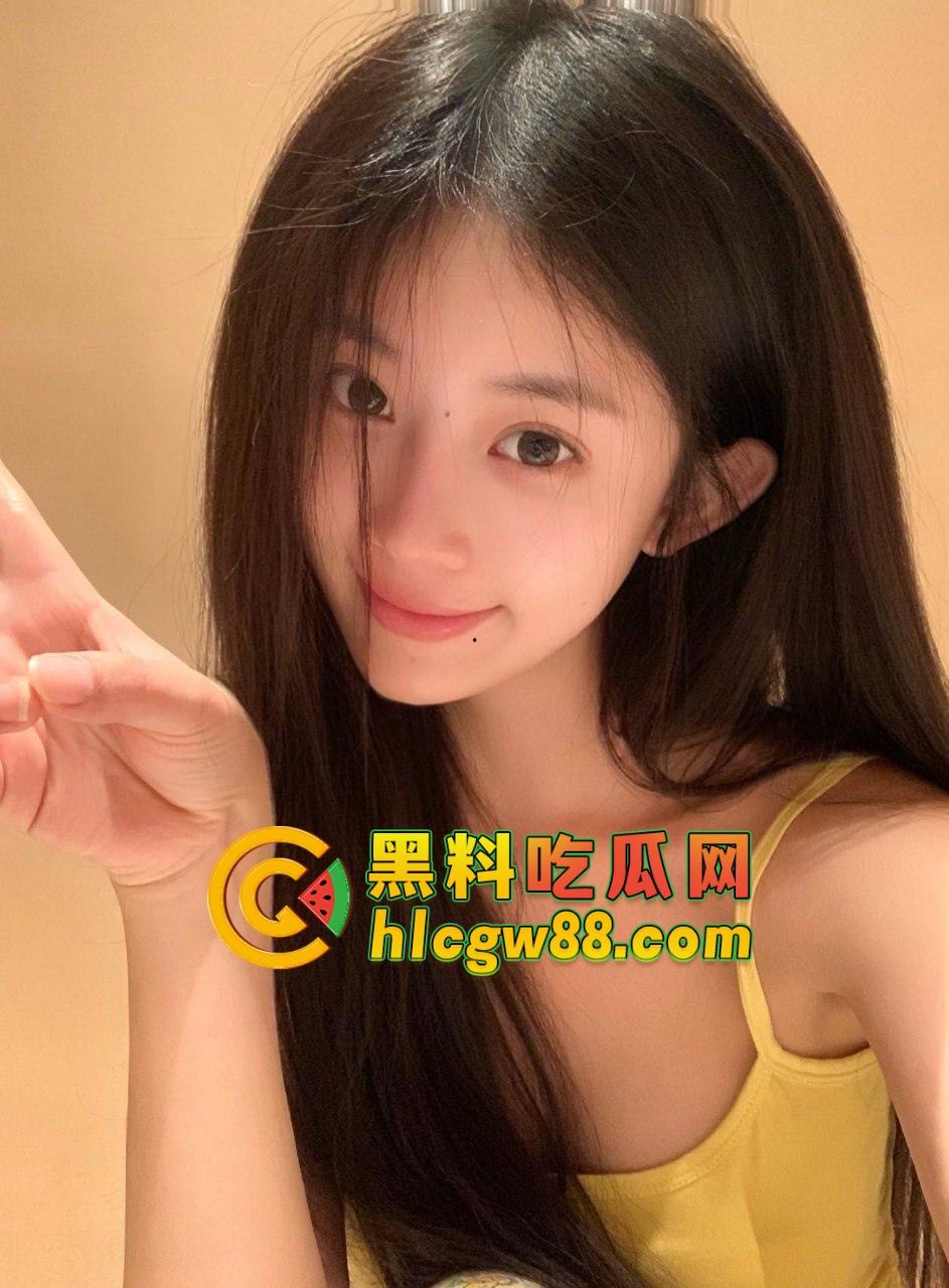 长沙榨汁姬学姐『 路瑶』狼人杀撸猫私人影院,床下高冷到底装御姐,床上可不是这个画风!-3