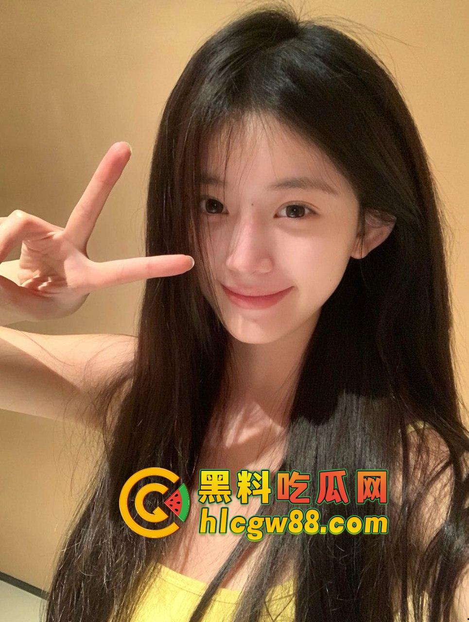 长沙榨汁姬学姐『 路瑶』狼人杀撸猫私人影院,床下高冷到底装御姐,床上可不是这个画风!-4