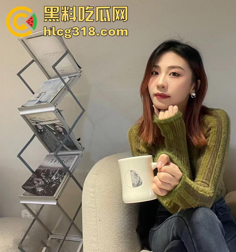 南京第二师范学院【苏妙妙】，极品身材大奶系花，被纹身富二代包养，调教成性奴母狗曝光性爱自拍！-4