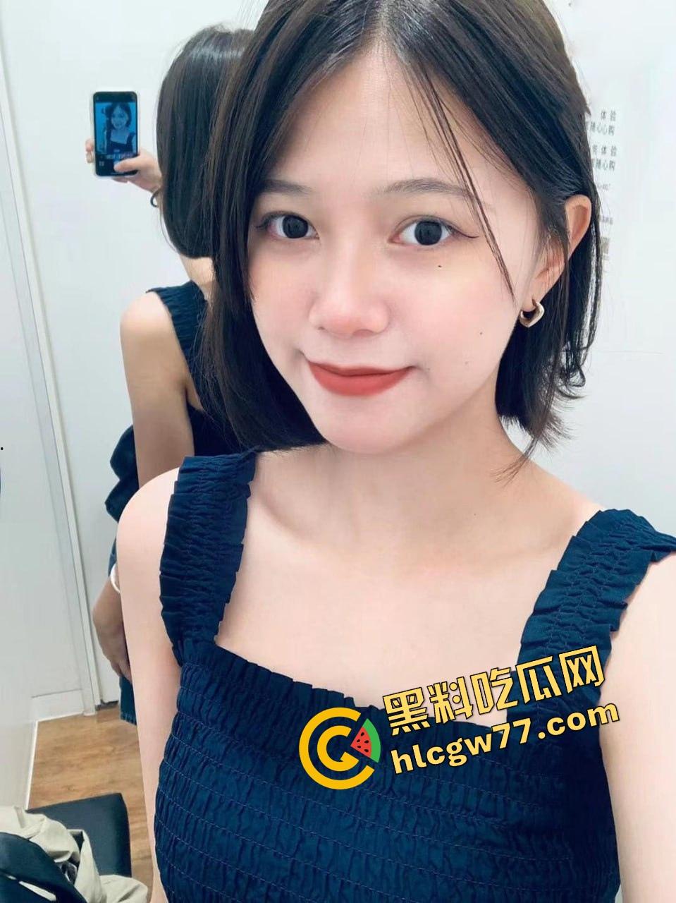 世界上最大的背刺,成都女孩【周然】手机借闺蜜打游戏,结果闺蜜偷看到她大量私密,友谊当场粉碎!-1