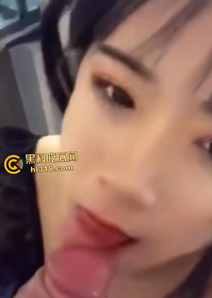 江苏校服辣妹勾搭精神小伙酒店开战，黑丝美腿一流口技狂吸蛋蛋，估计老公都没这待遇吧？-8