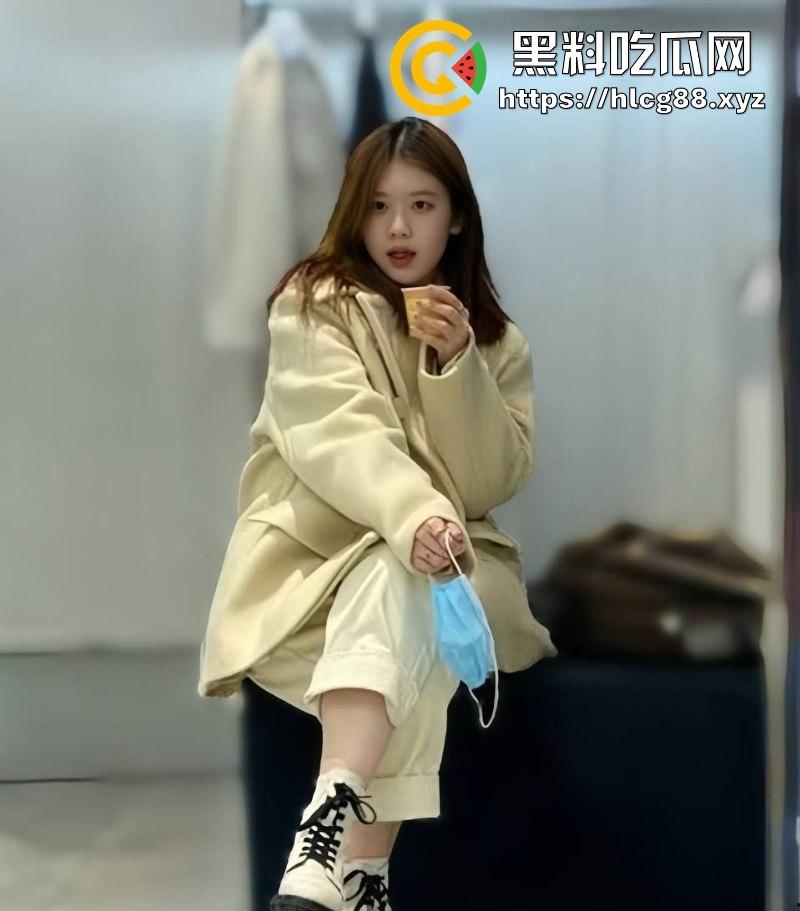 邂逅大学骚鸡外围大屁股操一次上瘾，翘臀浪翻天后入爽爆，小伙想包养被拒绝讲元不说缘！-5