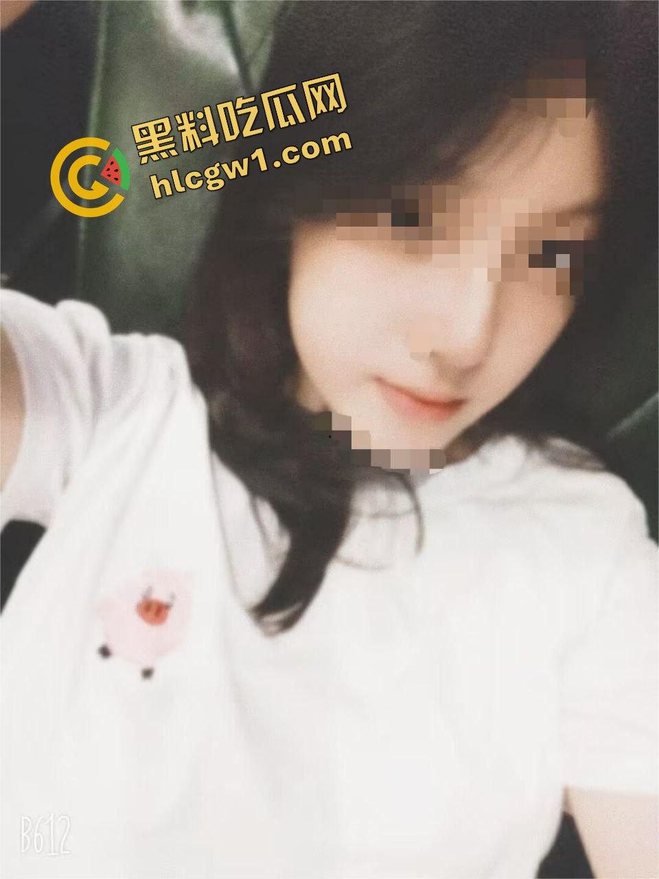 湖北荆门胯下母狗『任玉琪』不想努力被金主包养 调教打奶子 完全当狗使!独家曝光流出!-2