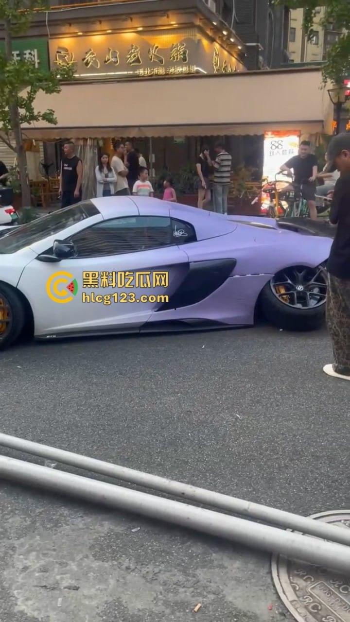 成都百万级神车被干废 租车装杯 妹子还没接到 先负债百万 现场视频看得肝疼-4