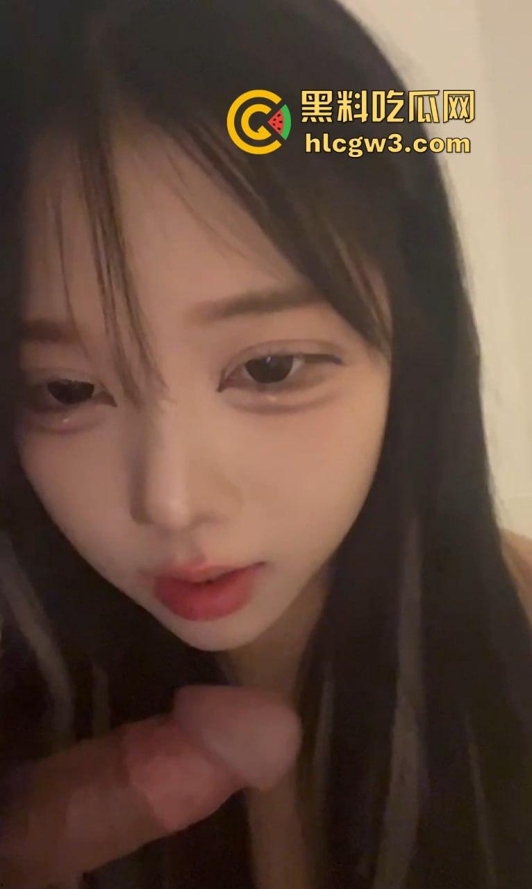 韩国颜值反差【SOEUN】卧蚕网红私拍福利大曝光 自慰舔食吸茎抽插骚穴 尺度大到爆炸！-8