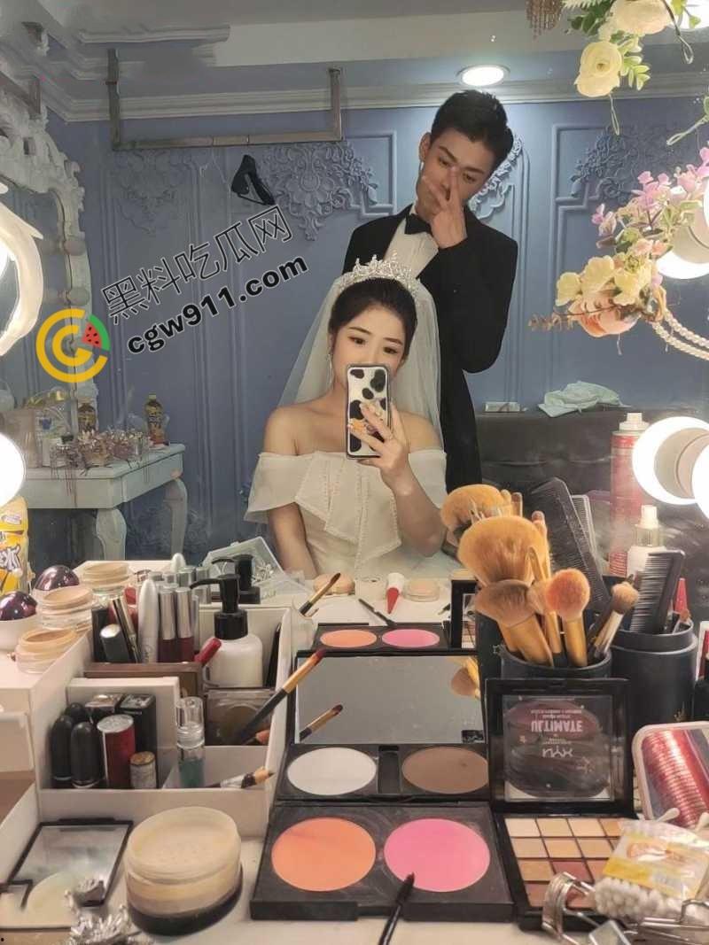 山东巨乳人妻【颜丽君】与精神小伙偷情视频外流,肥臀大骚穴,天生欠干,小穴被彻底玩烂!-6