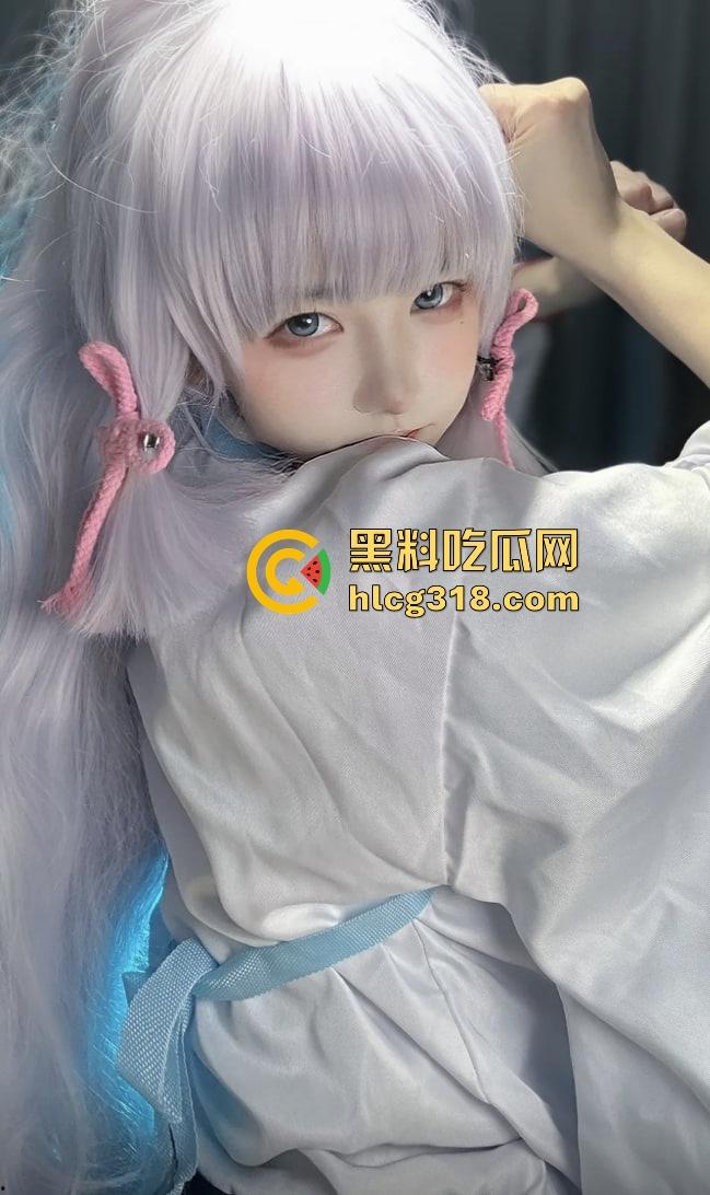 给cos小仙女『一只妖妹』抹油嫩得出水，油光水滑一抹就想咬一口，这才是拍片的正确打开方式！-5