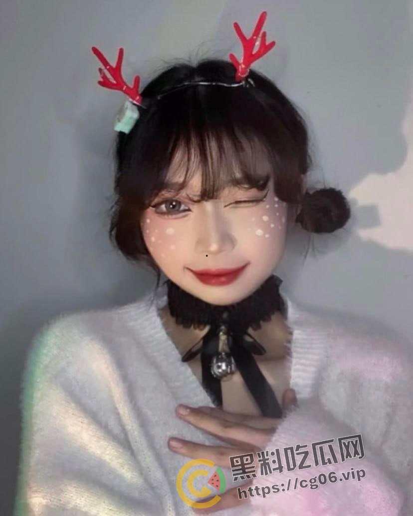 广东科技大学大一新生 粉头发的妹妹 追着体育生学长求草 主动要求录像 颜值风骚一顶一的棒-4