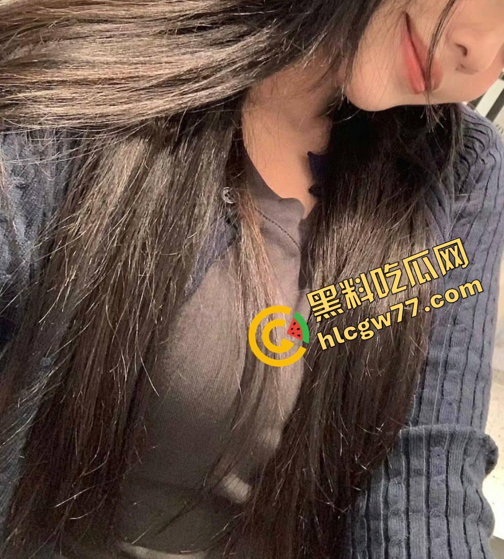 四川财大清纯女神『李嫣』白天是软萌学妹，深夜却在酒店给金主跪舔口交，拍照是人设张腿才是真相-18