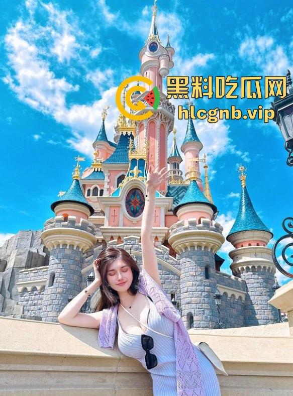 E奶御姐VivianLee 多人3P淫乱爆发!前后双插喷出小穴水流,巨乳晃动让人欲仙欲死-7