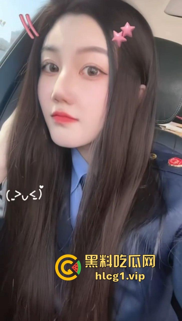 路虎女王之后山东再上大分!烟台民警游敏岑高铁上穿华伦天奴完成主人任务!-2