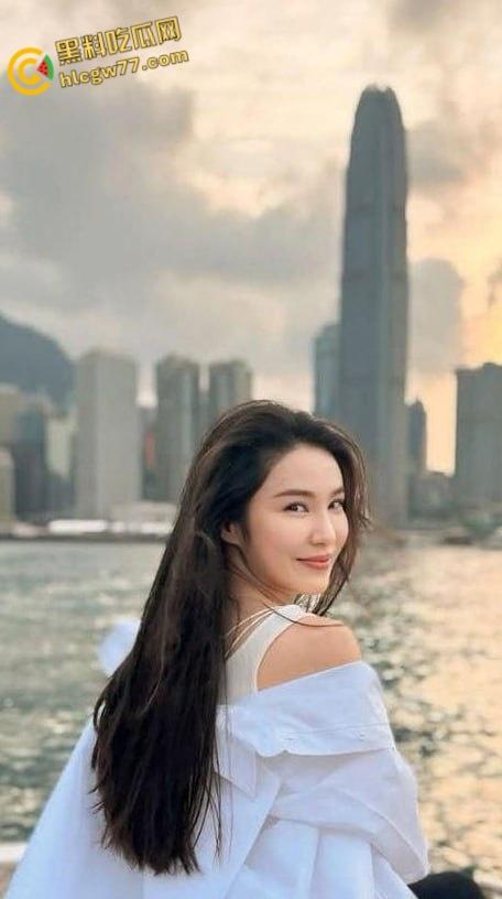 赢在起跑线中美混血抖音异域网红Ning，一下海就大受好评， 资源被高价疯抢 !-4