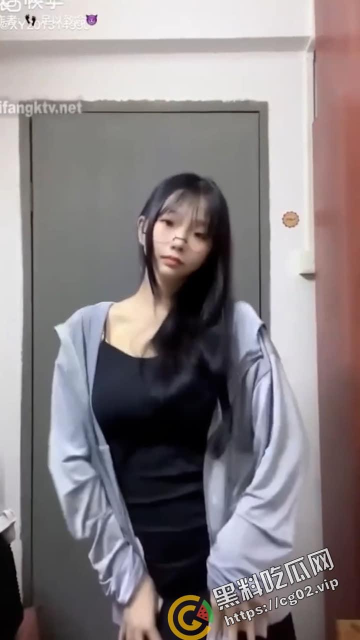 快手 小羊睡着了 22万粉萝莉高价露脸定制裸舞 给金主口爆 骚到原地起飞 77部合集-8