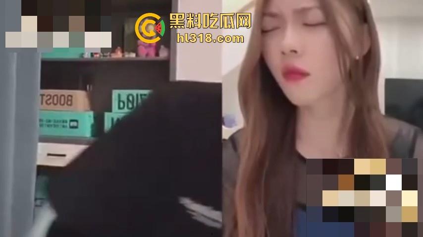 不是啊珍你来真的啊！快手高颜值女主播PK落败被要求直播自慰，以为在意淫而已事后展示爱液惊呆众人！-3