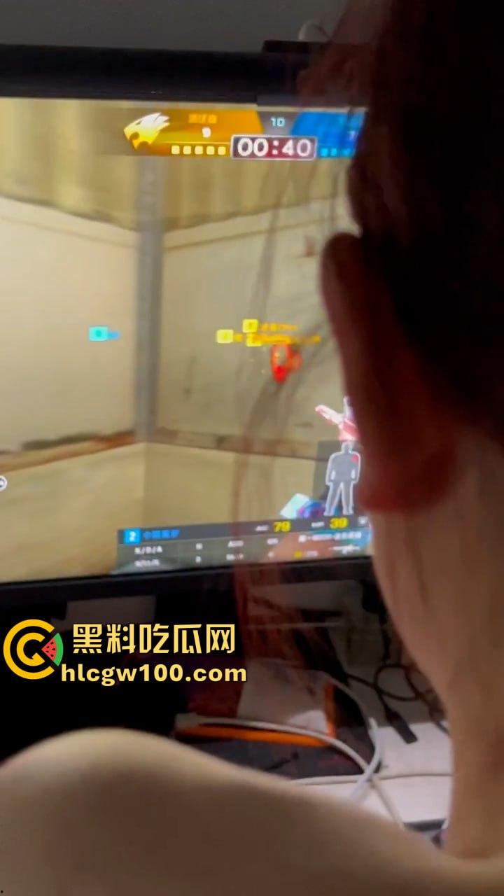 纯粹的猛攻艺术！不仅是游戏的枪王，更是现实的钢枪王，骚母狗女友被干的乱叫！-7