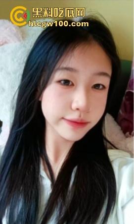 赤峰二中反差婊【杨诺海】表面学霸，背后骚浪不堪，分手后渣男曝光不雅视频敞腿自慰震惊全校！-5