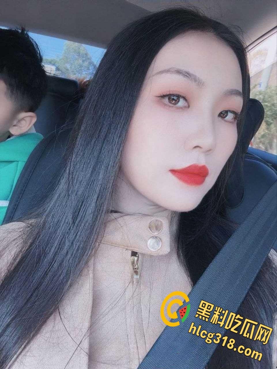 推特网红少妇【暮色】，极品后妈裙福利挑选粉丝，地下车库露出全套服务粉丝！-3