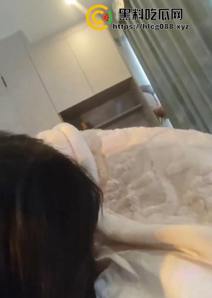 漫展捡漏极品洛丽塔嫩逼白虎妹曝光，粉穴嫩得能拧水，大哥操完显摆全网，舔狗直接气炸！-7