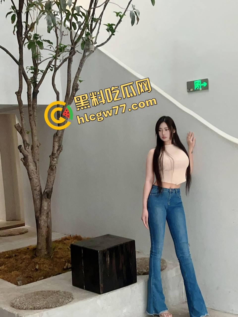 群友嫖完不给钱专挑奶子大的玩 160日了爽翻还想跑路?你当自己是啥 开完坦克还想跑!-6