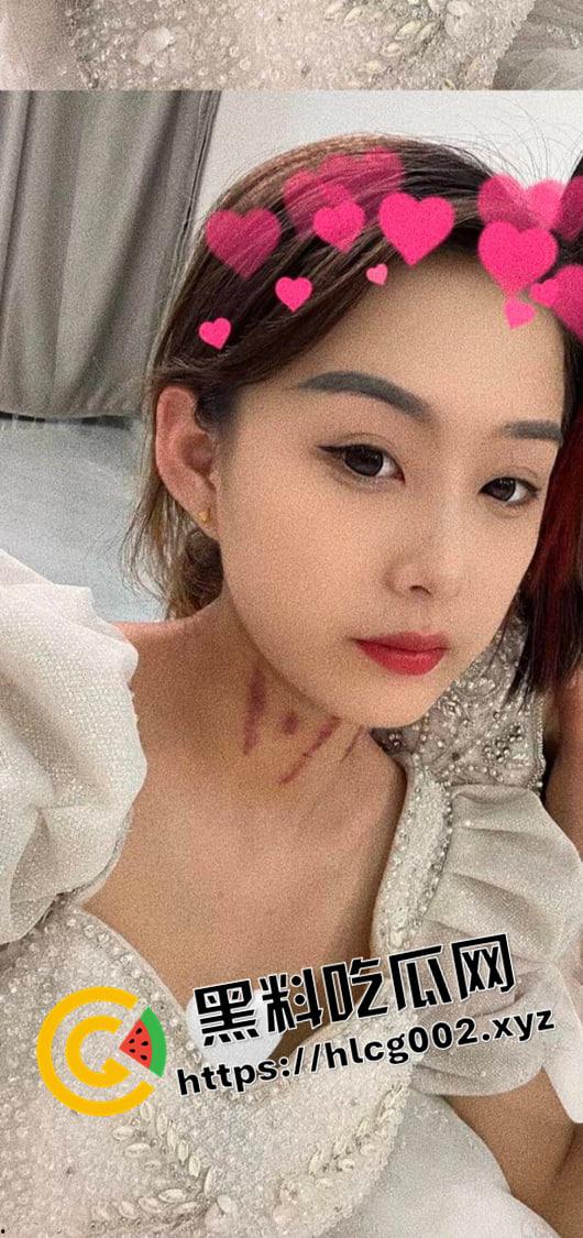 独家爆料东莞第一公交车!常平19岁精神小妹【王博涵】当地精神小伙性玩具 多次堕胎 群p视频流出-1