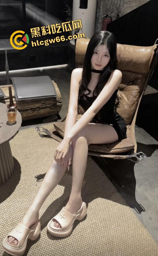 厦门高端伴游『关关』栽了，伴游新马泰日韩全亚洲飞，结果30秒榨精还敢嘲讽金主太快了！-8