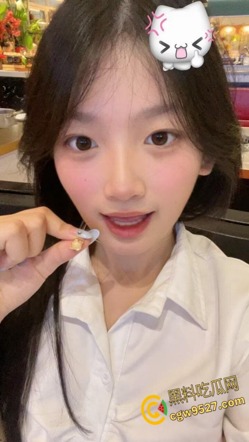 浙江临平职高高中生【朱亦媛】，表面上清纯学生妹，私下却是精盆母狗，到处聊骚约炮，性感酮体确实嫩 !-7