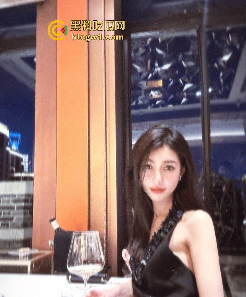 国足队员【贺惯】被爆双飞母女 老少通吃 把人家老妈操得起不来床 牛逼!-5