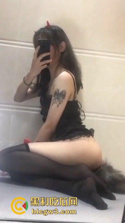 独家曝光福建母狗高雨彤 福建泉州医学高等专科学生 在校期间不学知识学姿势！-6