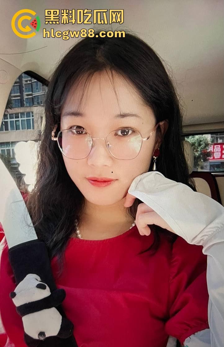 陕西渭南师范学院 陈小雨 背着男友出轨还惨遭炮友曝光 现在是全校出了名的肉便器！-4